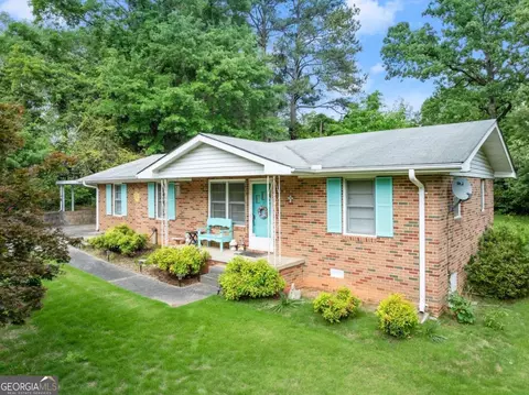 51 Hilltop Ln, Toccoa, GA 30577 photo 2