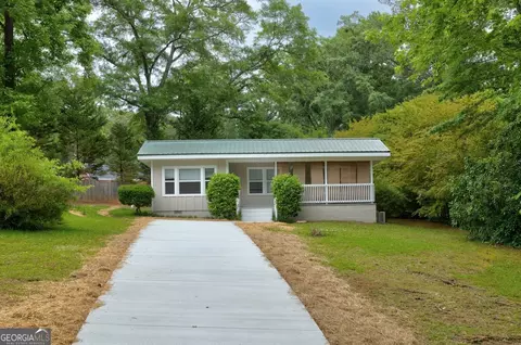 1105 Glenwood Ave, Griffin, GA 30224