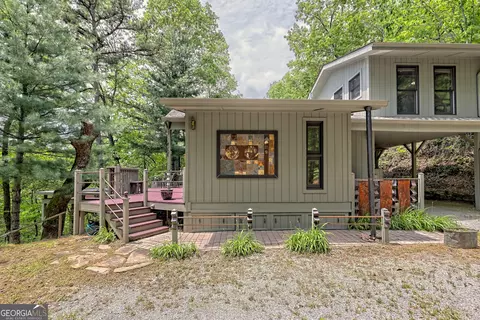307 Long Mountain Dr, Lakemont, GA 30552