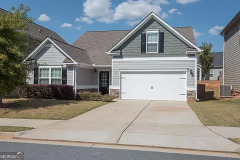 20 Cliffbriar Ter, Newnan, GA 30263