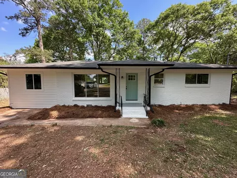 104 Poplar St, Barnesville, GA 30204