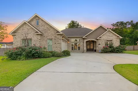 110 Swainsons Ct, Kathleen, GA 31047