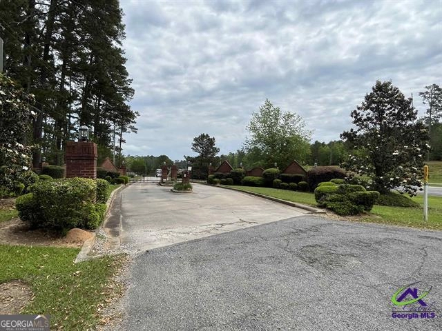 1005 Porter Cir  