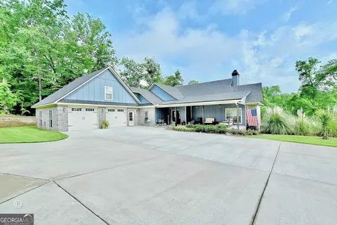 773 Lee Road 370, Valley, AL 36854