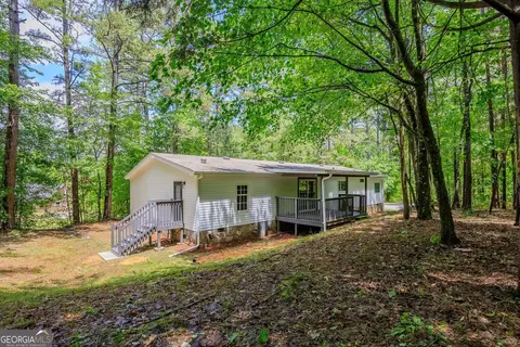 707 Grand Center Rd, Chickamauga, GA 30707