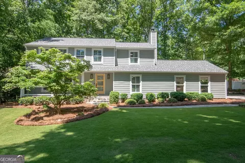 11 Perthshire Dr, Peachtree City, GA 30269