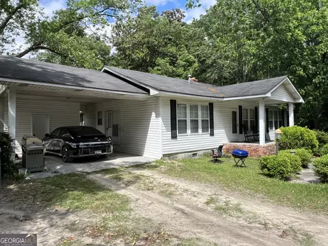 212 Best St, Statesboro, GA 30458
