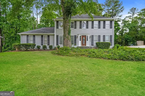 1425 Saint Dunstans Rd, Lithonia, GA 30058