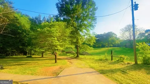 213 Cobblestone Ln, Mcdonough, GA 30252