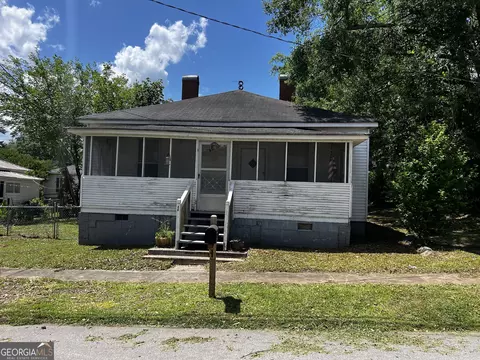 1 Ivy St, Porterdale, GA 30014