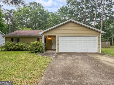 40 Belmont Ct, Hampton, GA 30228