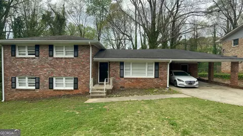 1145 Valerie Woods Dr, Stone Mountain, GA 30083