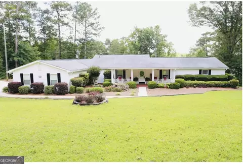 649 Buck Creek Rd, Jackson, GA 30233
