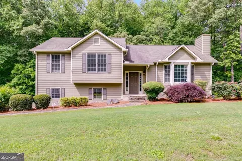 766 Nottingham Dr, Douglasville, GA 30134