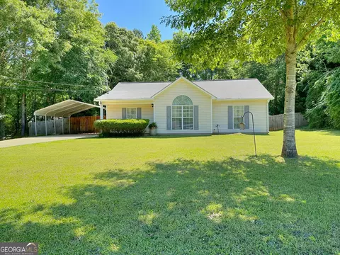 416 Hampton Green Dr, Lagrange, GA 30240 photo 1