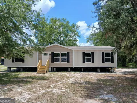 511 Palmhurst Dr, Folkston, GA 31537