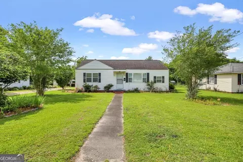 336 S 6th St, Jesup, GA 31545
