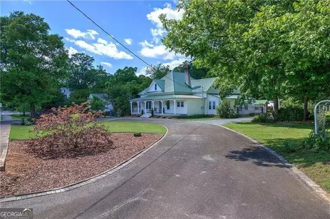 102 King St, Adairsville, GA 30103