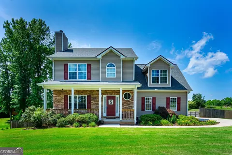 110 Hamilton Lake Dr, Lagrange, GA 30241