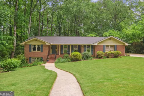 4327 Beachview Dr SE, Smyrna, GA 30082