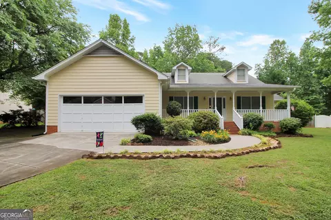 131 Brookhaven Ln, Mcdonough, GA 30253