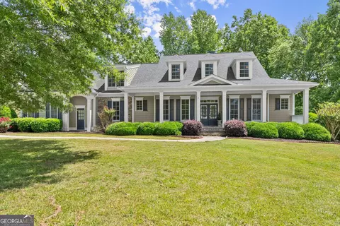 5840 Meadow Rise Ln, Clermont, GA 30527