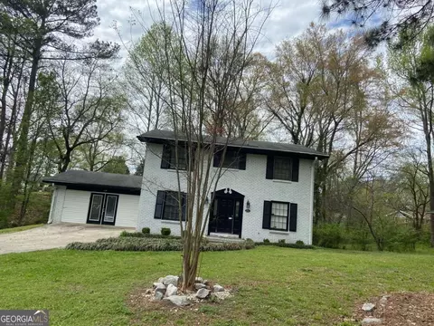 1711 E Kellogg Cir, Douglasville, GA 30134