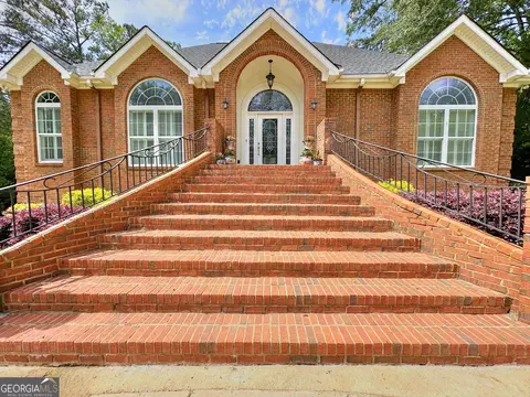 910 Piney Woods Dr, Lagrange, GA 30240 photo 3