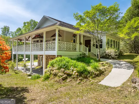 403 Goldmine Rd, Young Harris, GA 30582