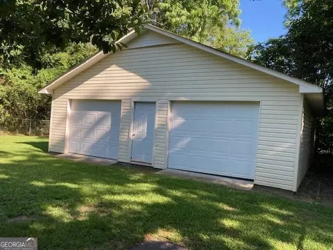 809 Stonewall St, Dublin, GA 31021 photo 2
