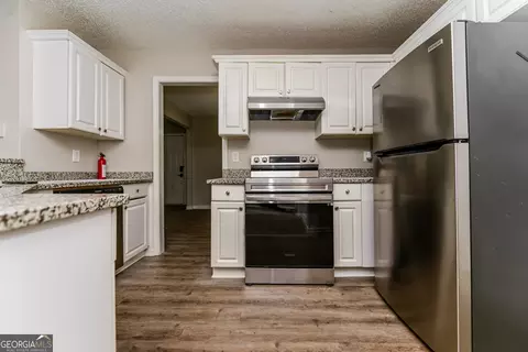 3433 Mosswood Ln, Rex, GA 30273 photo 9