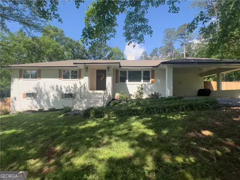 125 Victory Dr, Calhoun, GA 30701