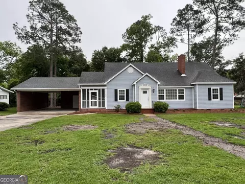 715 8th Ave, Eastman, GA 31023
