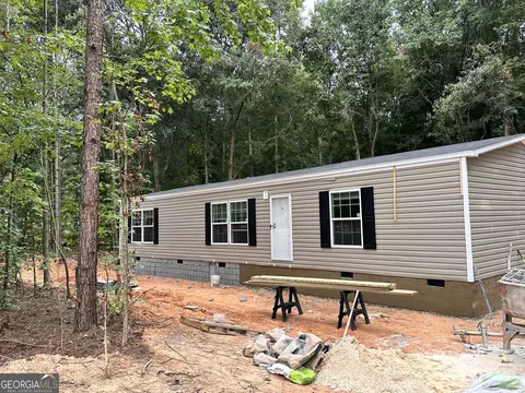 209 Deer Chase Dr, Canon, GA 30520