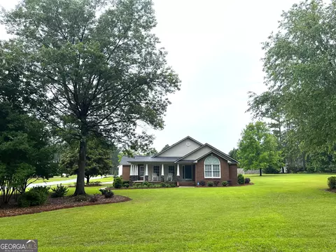 424 Fairfield Dr, Dublin, GA 31021