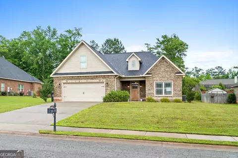 515 Constitution Dr, Forsyth, GA 31029 photo 3