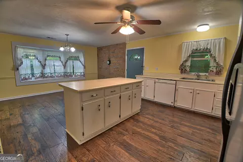 9 Bowie Ln, Dillard, GA 30537 photo 11