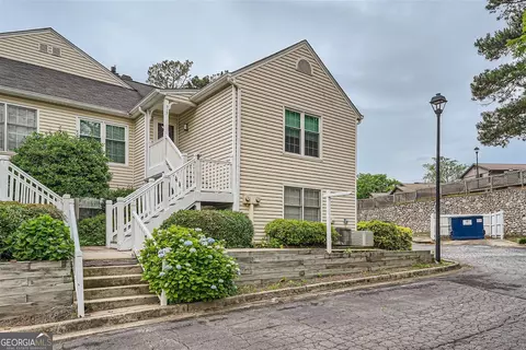 915 Cannongate Xing SW, Marietta, GA 30064