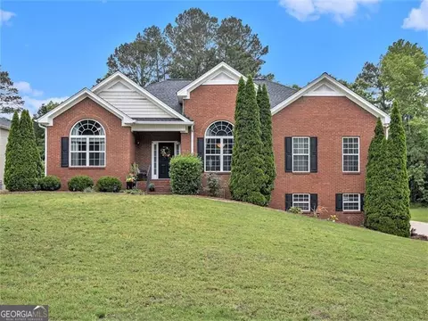 57 Woodridge Dr, Douglasville, GA 30134