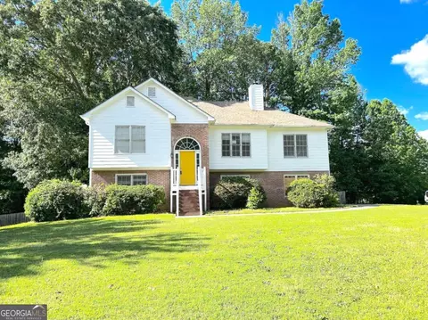 17 Legend Creek Run, Douglasville, GA 30134
