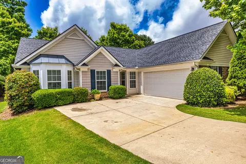 418 Hunterian Pl, Newnan, GA 30265
