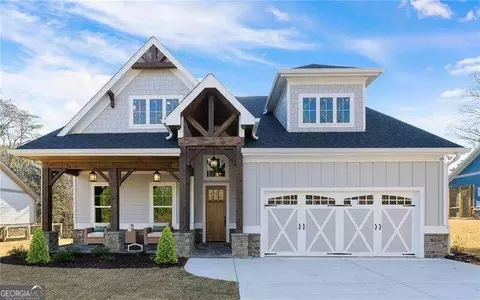 239 Hillside Dr, Waleska, GA 30183