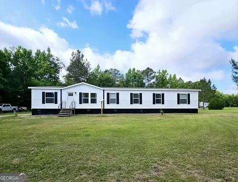 1398 S T Morris, Ludowici, GA 31316