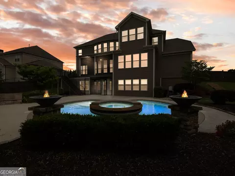 612 Rio Vista Ct, Suwanee, GA 30024