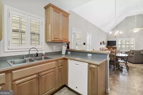 100 Hamilton Lake Dr, Lagrange, GA 30241 photo 18
