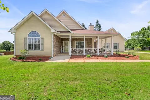 100 Hamilton Lake Dr, Lagrange, GA 30241
