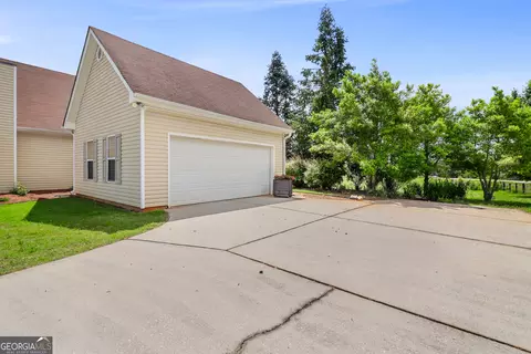 100 Hamilton Lake Dr, Lagrange, GA 30241 photo 5