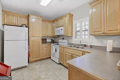 100 Hamilton Lake Dr, Lagrange, GA 30241 photo 17