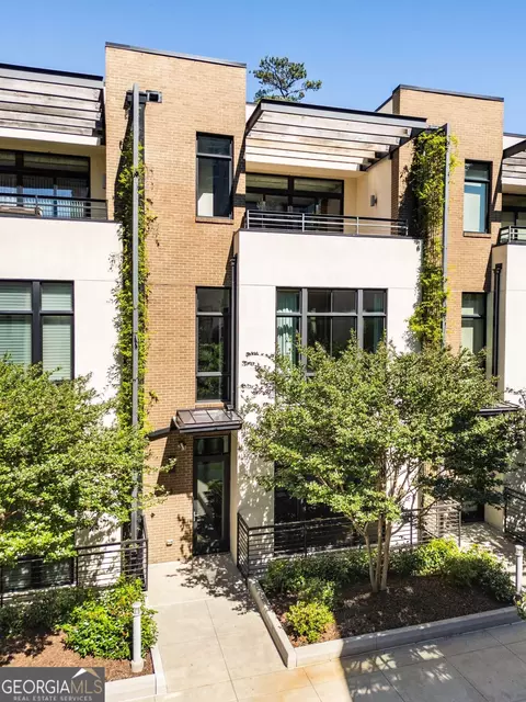 721 Longleaf Dr NE #3, Atlanta, GA 30342