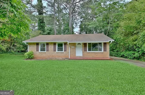 8238 Saxon Ct, Jonesboro, GA 30238